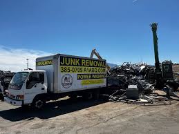 Best Retail Junk Removal  in Aviston, IL